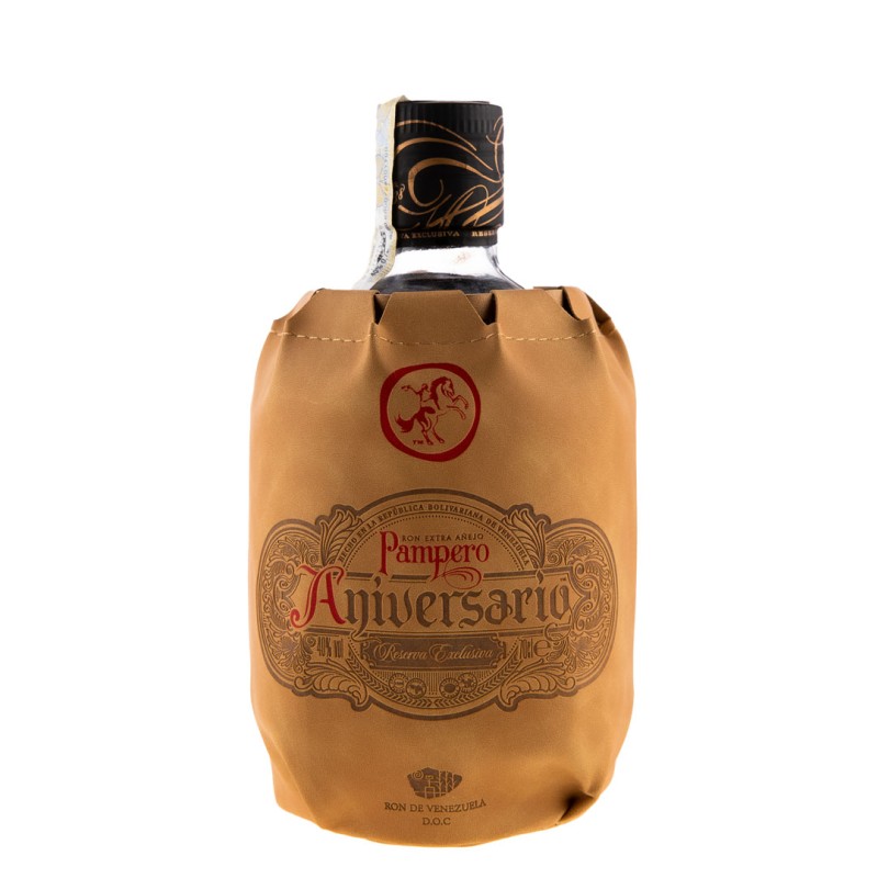 Rom Pampero Aniversario 40%, 0.7 l, Cadou Saculet din Piele