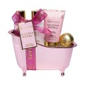 Set 2 x Caseta Cadou Femei Scented Bath Rose, Gel Dus 100 ml, Lotiune Corp 100 ml, Crema Maini 80 ml, Bomba Baie 40 g